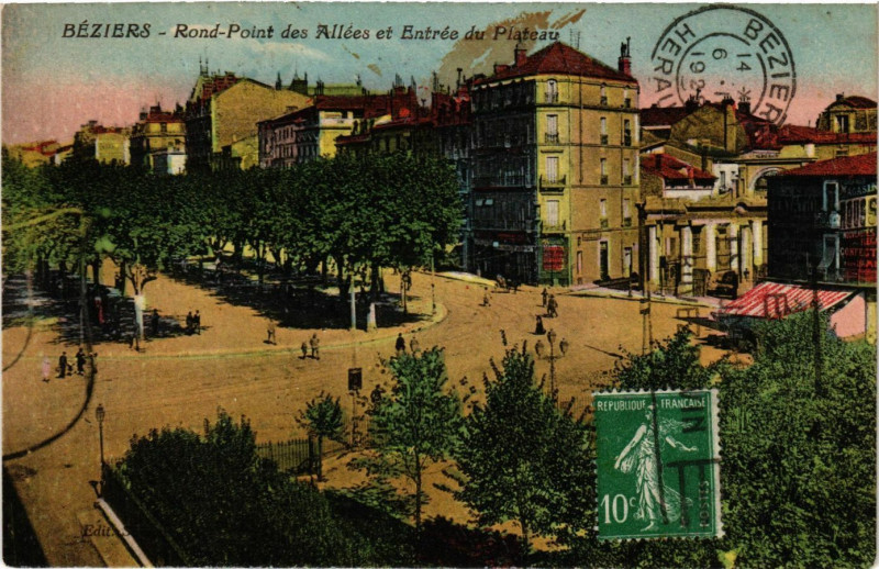 Carte postale ancienne Beziers - Rond-Point des Allees et Entree du Plateau à Béziers