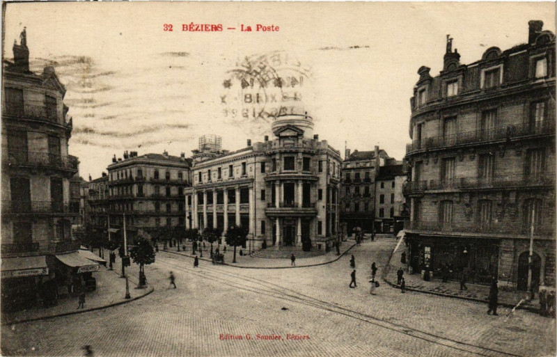 Carte postale ancienne Beziers-La Poste à Béziers