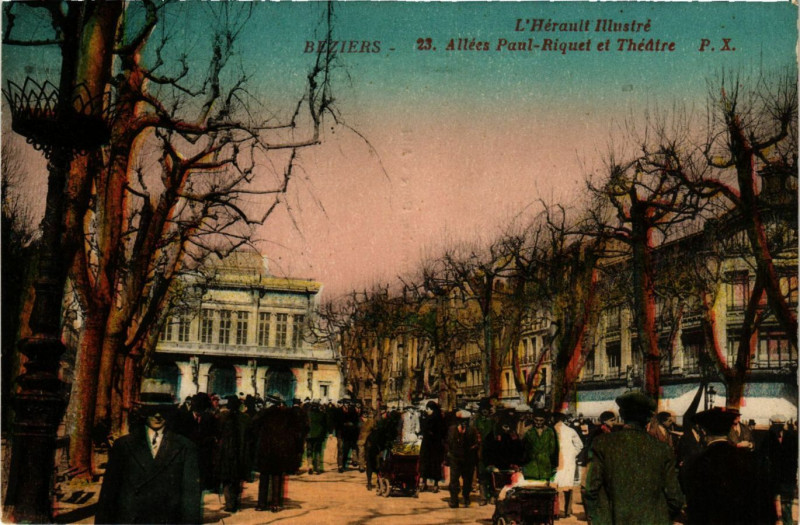 Carte postale ancienne Beziers - Allees Paul-Riquet et Theatre à Béziers