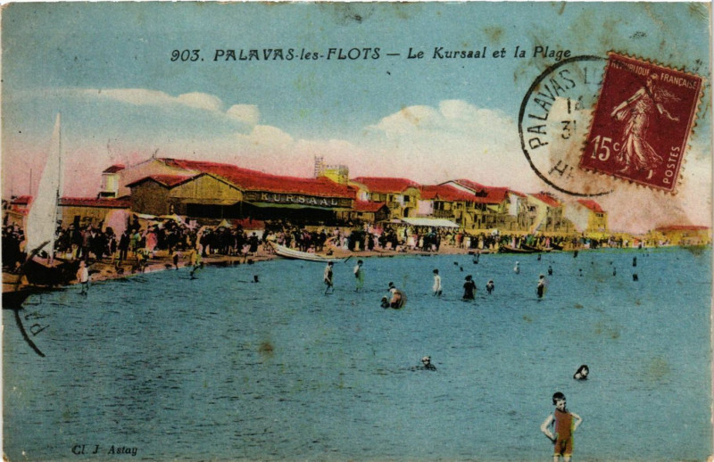 Carte postale ancienne Palavas-les-Flots - Le Kursaal et la Plage à Palavas-les-Flots