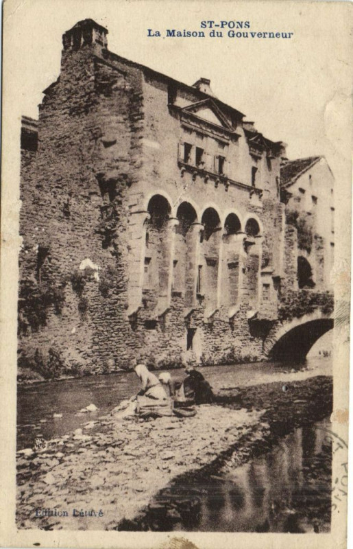 Carte postale ancienne Saint-Pons - La Maison du Gouverneur