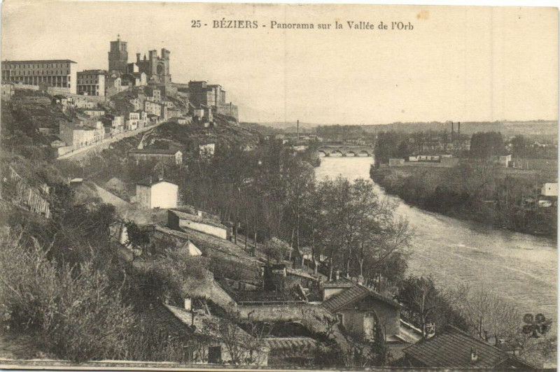 Carte postale ancienne Béziers - Panorama sur la Vallée de l'Orb à Béziers