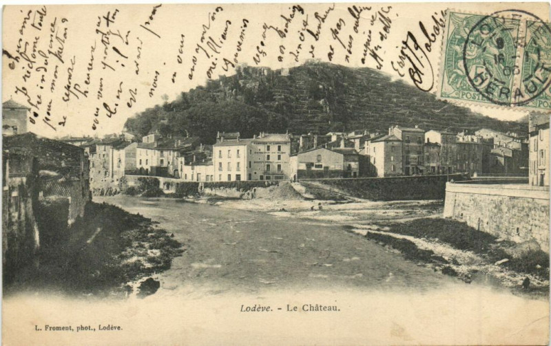 Carte postale ancienne Lodéve - Le Cháteau à Lodève