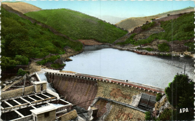 Carte postale ancienne En Parcourant le Languedoc Environs de Lamalou les Bains ... à Lamalou-les-Bains