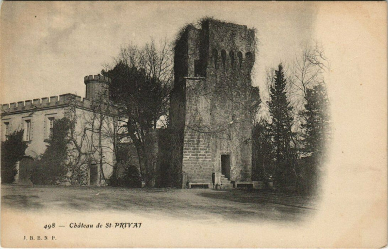 Carte postale ancienne Chateau de Saint-Privat