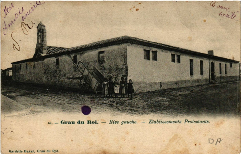 Carte postale ancienne Grau-du-Roi - Rive gauche - Etablissements Protestants