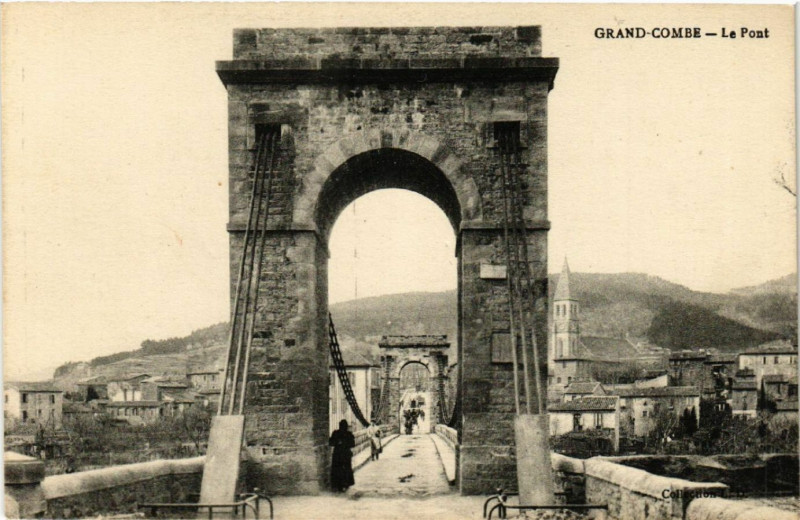 Carte postale ancienne Grand'Combe - Le Pont