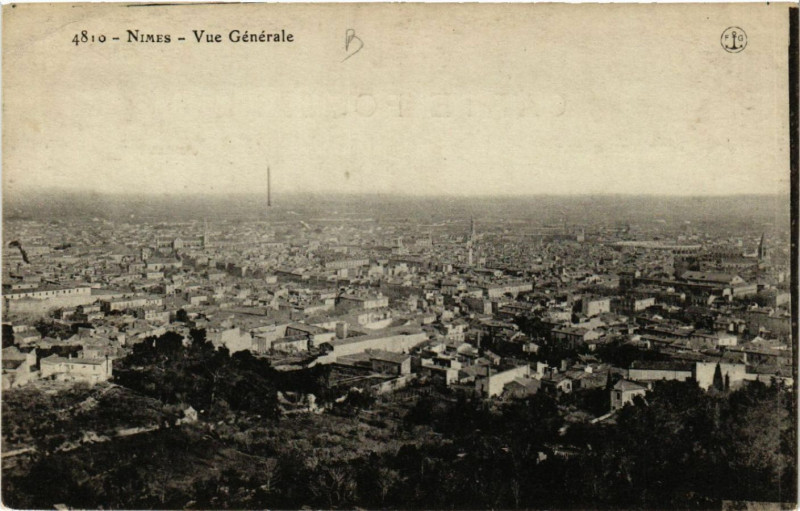 Carte postale ancienne Nimes - Vue Générale à Nîmes