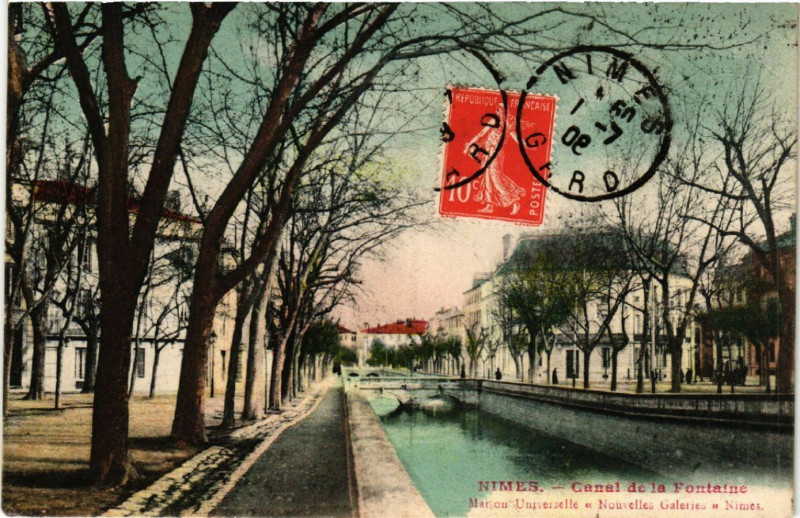 Carte postale ancienne Nimes - Canal de la Fontaine à Nîmes