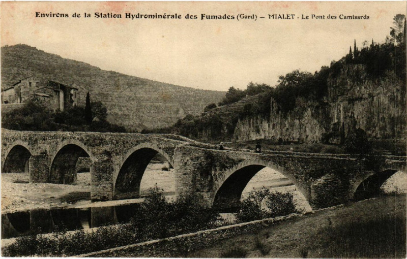 Carte postale ancienne Environs de la Statien Hydrominérale des Fumades - Mialet... à Mialet