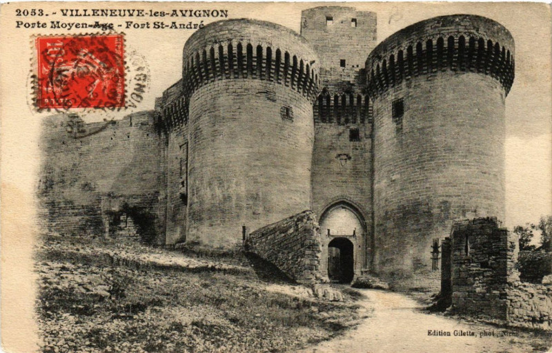 Carte postale ancienne Villeneuve-les-Avignon - Porte-Moyen-Age-Fort Saint-Andre à Villeneuve-lès-Avignon