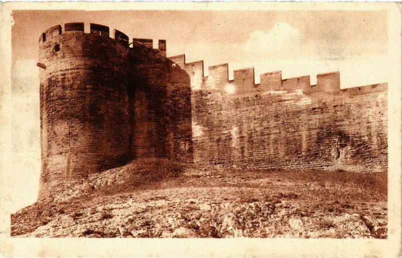 Carte postale ancienne Villeneuve-les-Avignon - Fort Saint-Andre La Tour des Masques... à Villeneuve-lès-Avignon