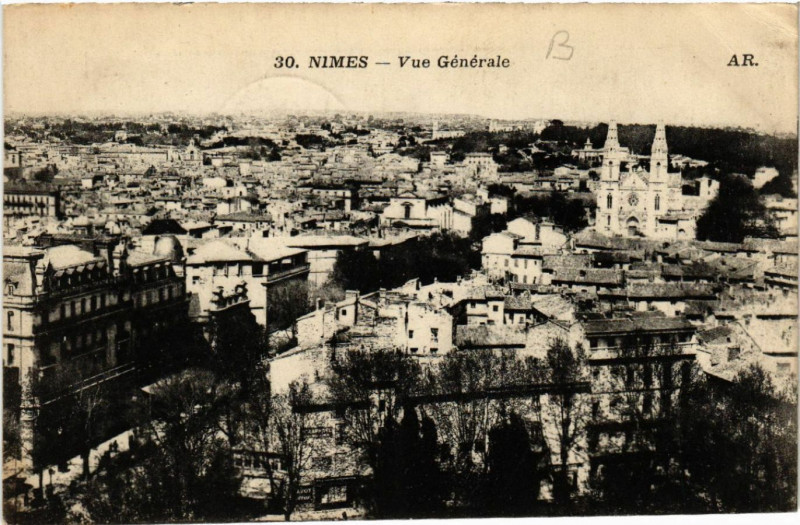 Carte postale ancienne Nimes - Vue Générale à Nîmes