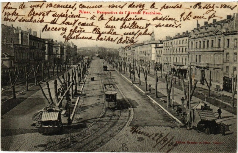 Carte postale ancienne Nimes - Perspective de l'Avenue Feucheres à Nîmes