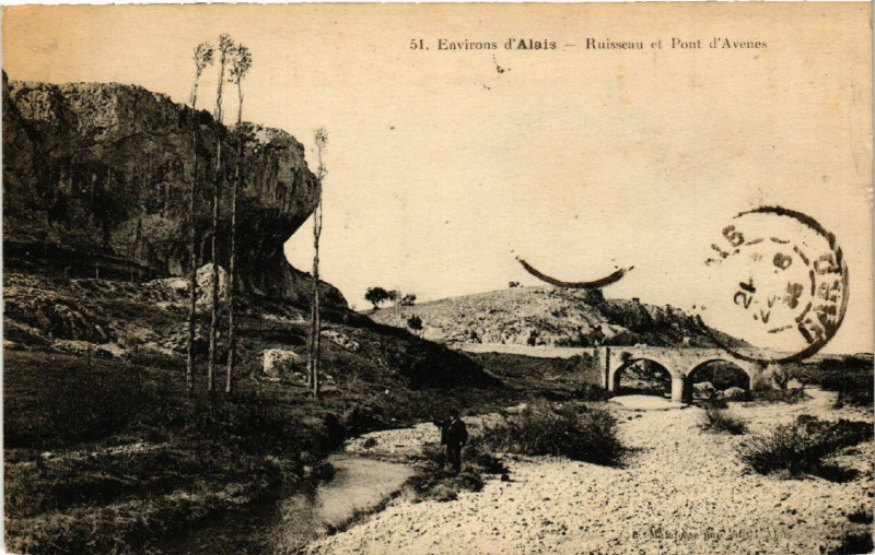 Carte postale ancienne Environs d'Alais - Ruisseau et Pont d'Avenes