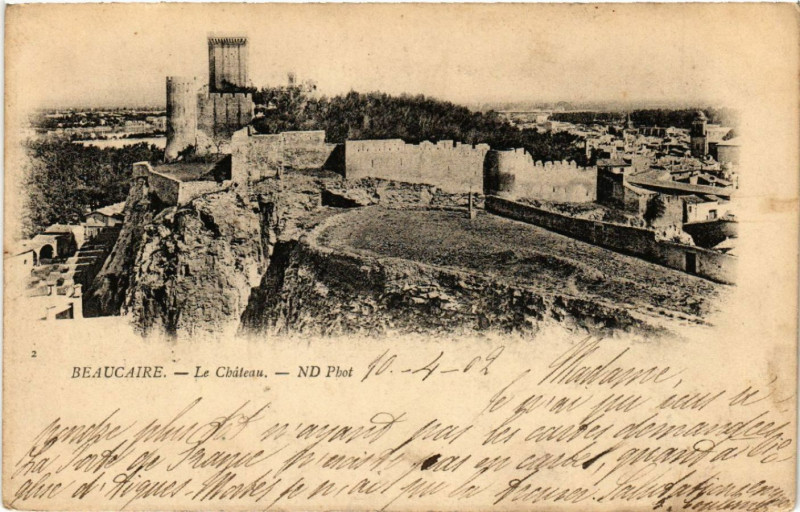 Carte postale ancienne Beaucaire - Le Chateau à Beaucaire