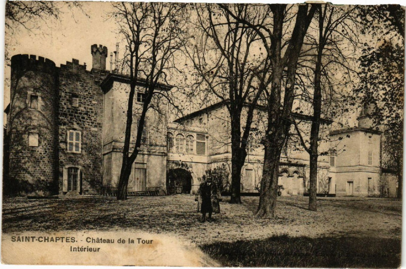 Carte postale ancienne Saint-Chaptes - Chateau de la Tour - Intérieur à Saint-Chaptes
