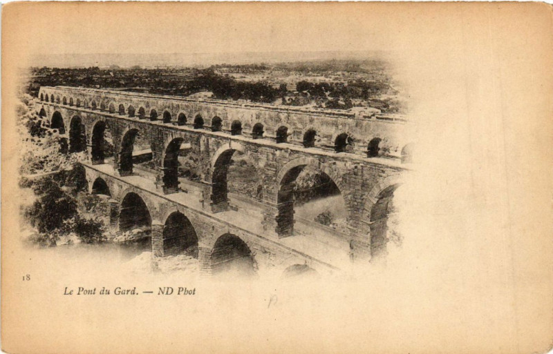 Carte postale ancienne Le Pont-du-Gard