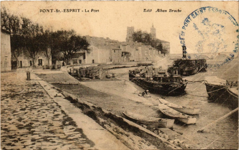 Carte postale ancienne Pont Saint-Esprit - Le Port à Pont-Saint-Esprit