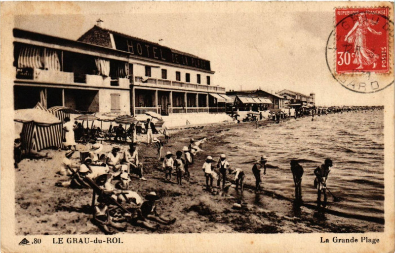 Carte postale ancienne Le Grau-du-Roi - La Grande Plage au Grau-du-Roi
