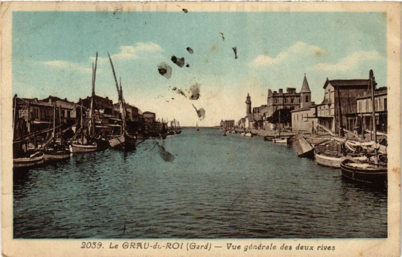 Carte postale ancienne Le Grau-du-Roi - Vue générale des deux rives au Grau-du-Roi