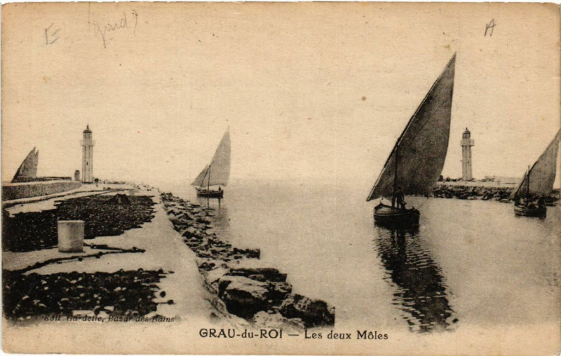 Carte postale ancienne Grau-du-Roi - Les deux Moles