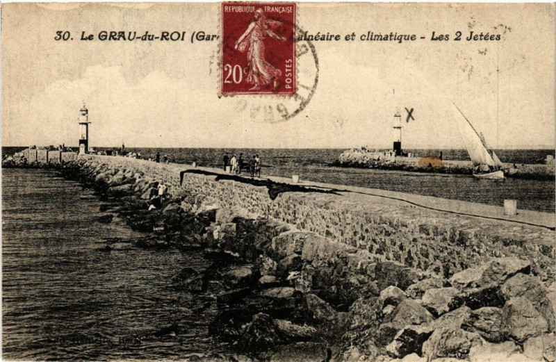 Carte postale ancienne Le Grau-du-Roi - Station Balnéaire et climetique - Les 2 Jetées au Grau-du-Roi