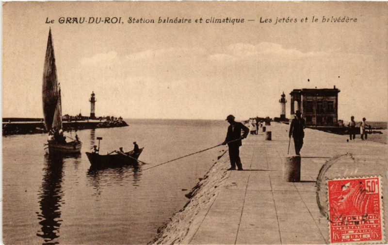 Carte postale ancienne Le Grau-du-Roi - Station balnéaire et climatique - Les jetées au Grau-du-Roi