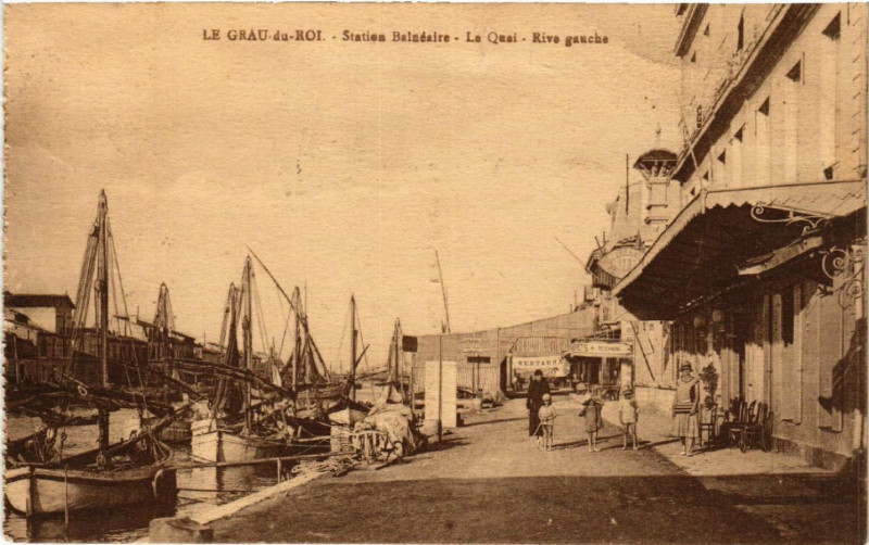Carte postale ancienne Le Grau-du-Roi - Station Balnéaire - Le Quai - Rive gauche au Grau-du-Roi