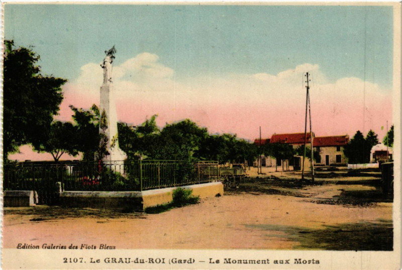 Carte postale ancienne Le Grau-du-Roi - Le Monument aux Morts au Grau-du-Roi