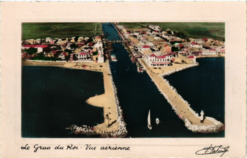 Carte postale ancienne Le Grau-du-Roi - Vue aérienne au Grau-du-Roi