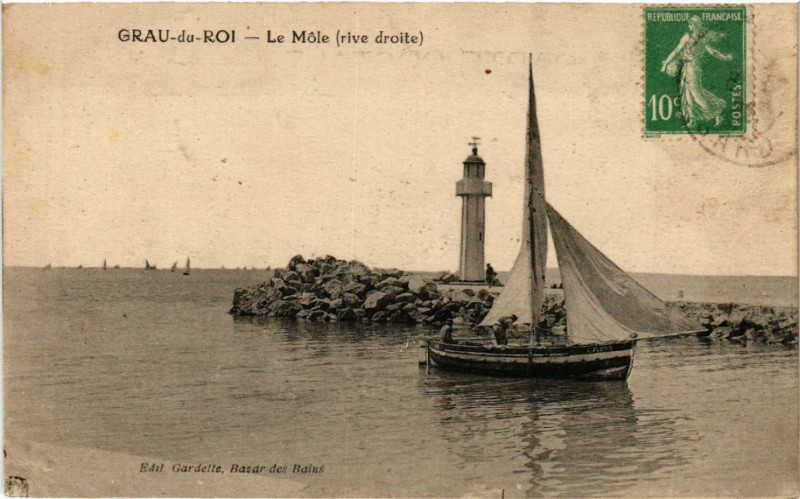 Carte postale ancienne Grau-du-Roi - Le Mole (rive droite)