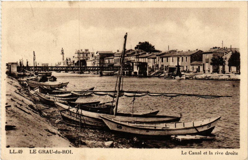 Carte postale ancienne Grau-du-Roi - Le Canal et la rive droite