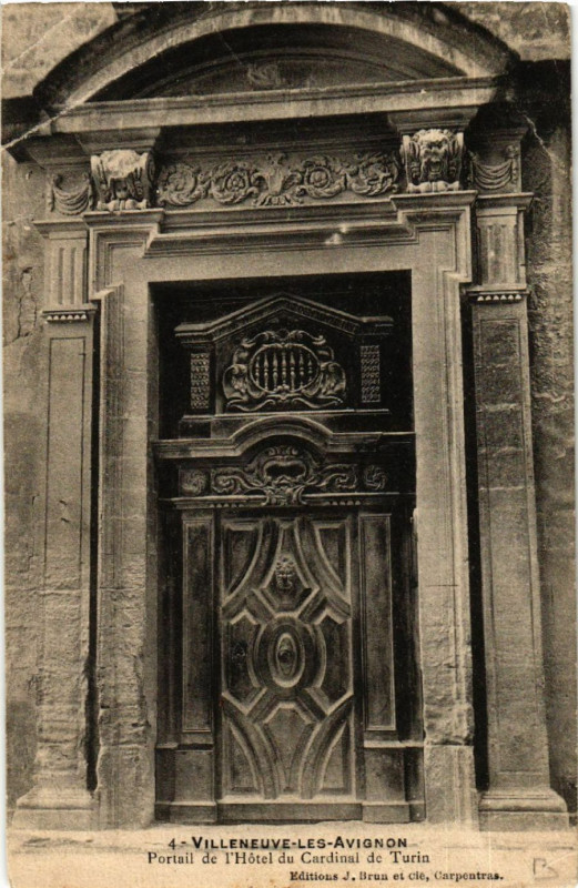 Carte postale ancienne Villeneuve-les-Avignon - Portail de l'Hotel du Cardinal de Turin à Villeneuve-lès-Avignon