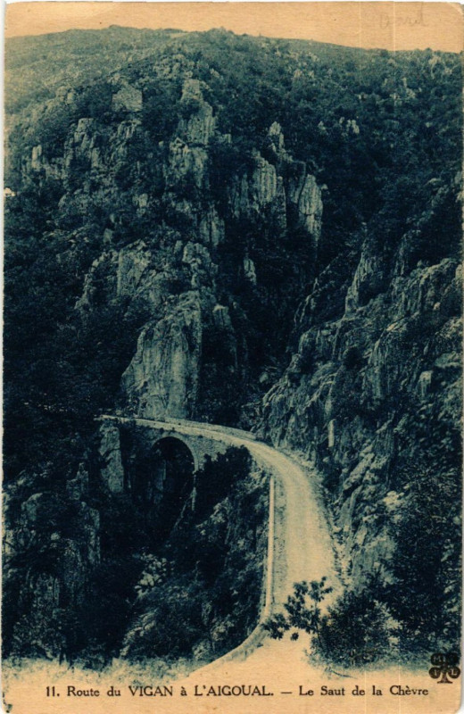 Carte postale ancienne Route de Vigan a L'Aicoual - Le Saut de la Chévre