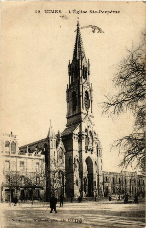 Carte postale ancienne Nimes - L'Eglise Sainte-Perpétue à Nîmes