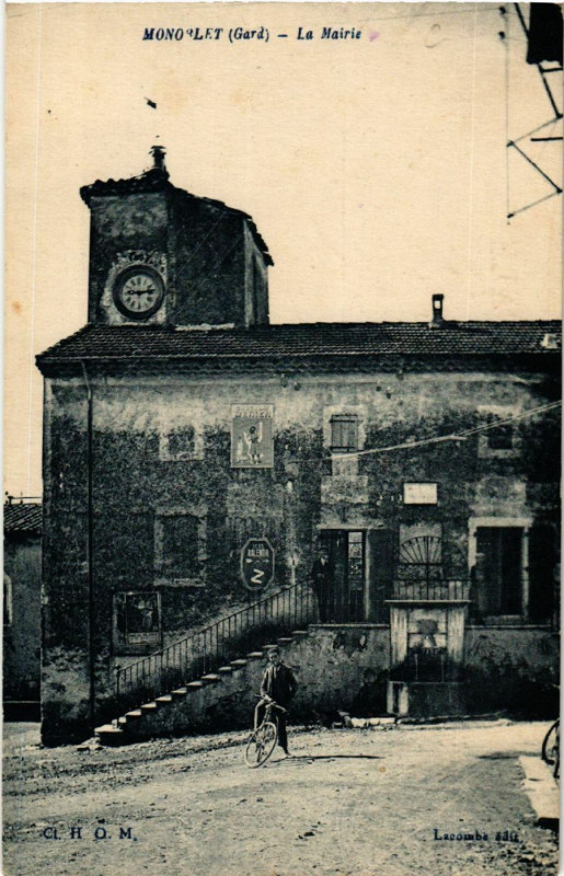 Carte postale ancienne Monorlet - La Mairie