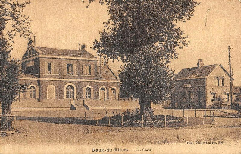 Carte postale ancienne Rang Du Fliers La Gare à Rang-du-Fliers