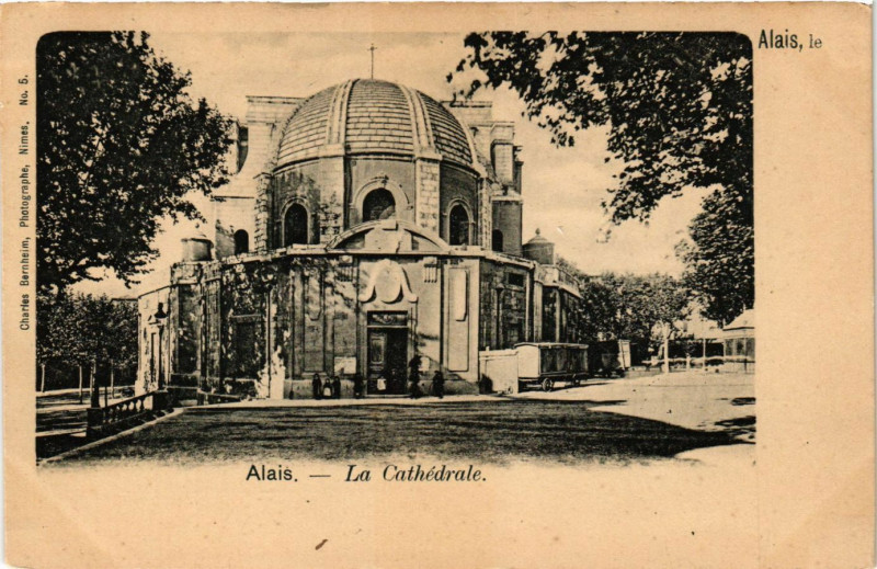 Carte postale ancienne Alais - La Cathédrale