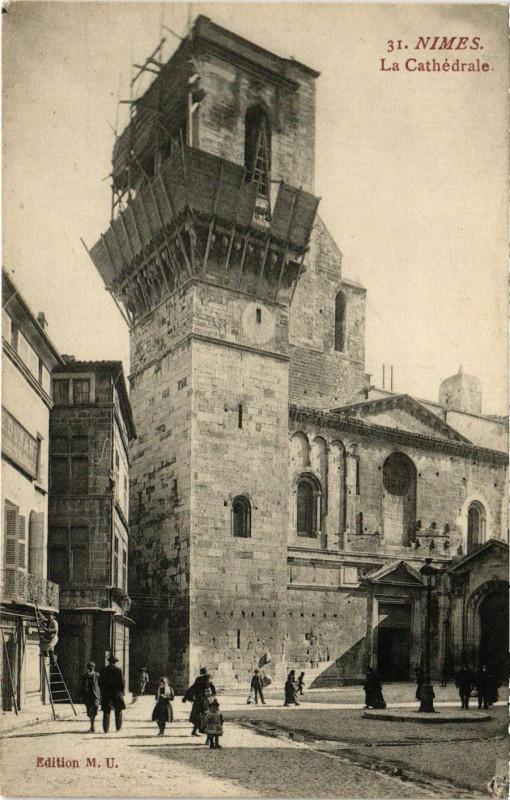 Carte postale ancienne Nimes - La Cathédrale à Nîmes