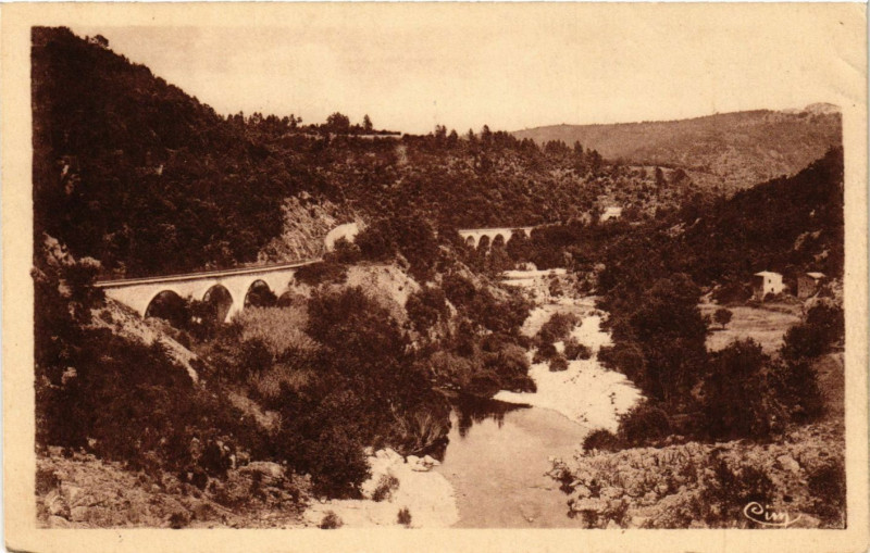 Carte postale ancienne Anduze - Vallée de la Pontiere à Anduze