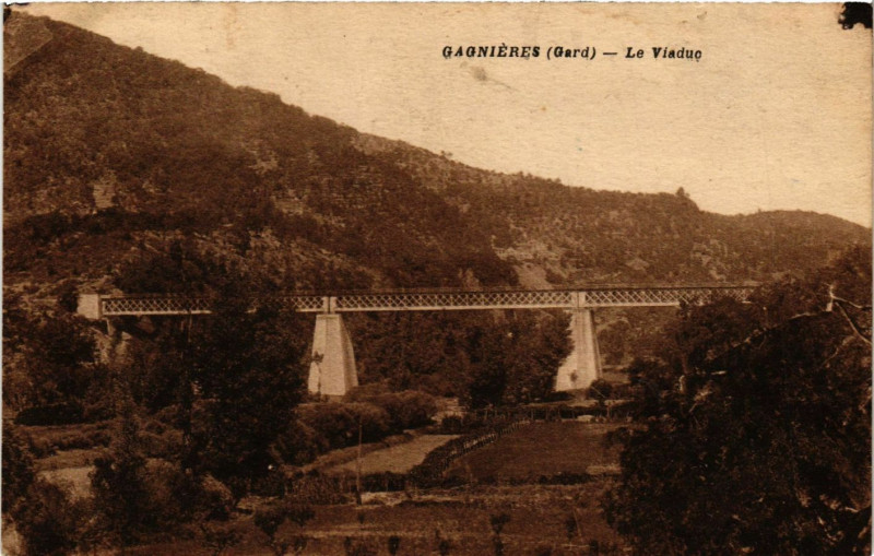 Carte postale ancienne Gagnieres - Le Viaduc à Gagnières