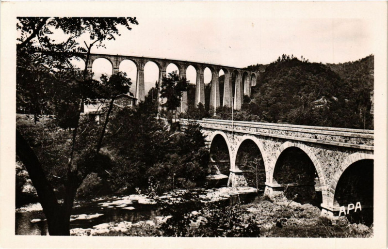 Carte postale ancienne Genolhac - La Viaduc à Génolhac
