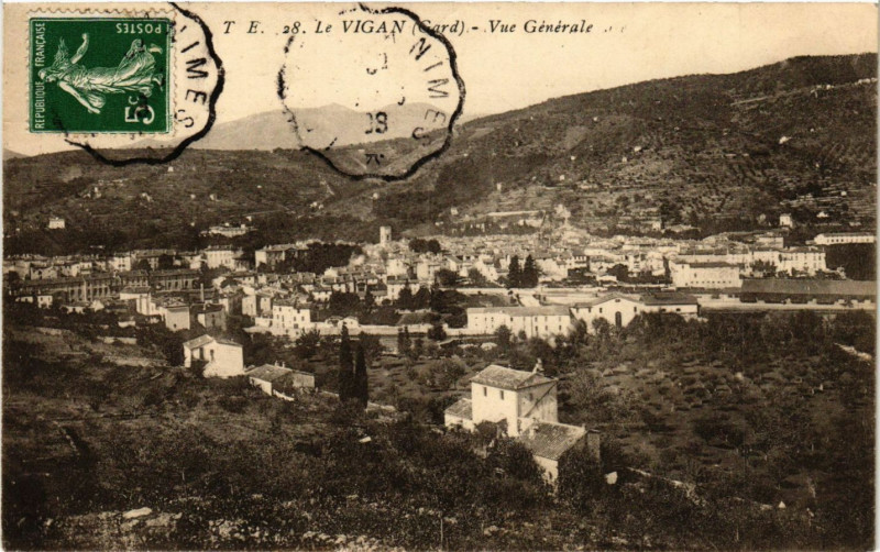 Carte postale ancienne Le Vigan - Vue Générale au Vigan