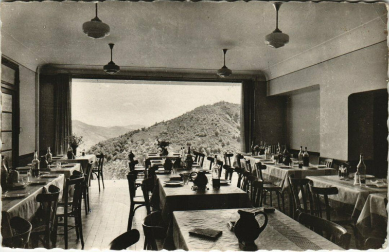 Carte postale ancienne La Preste Village Hotel Ribes