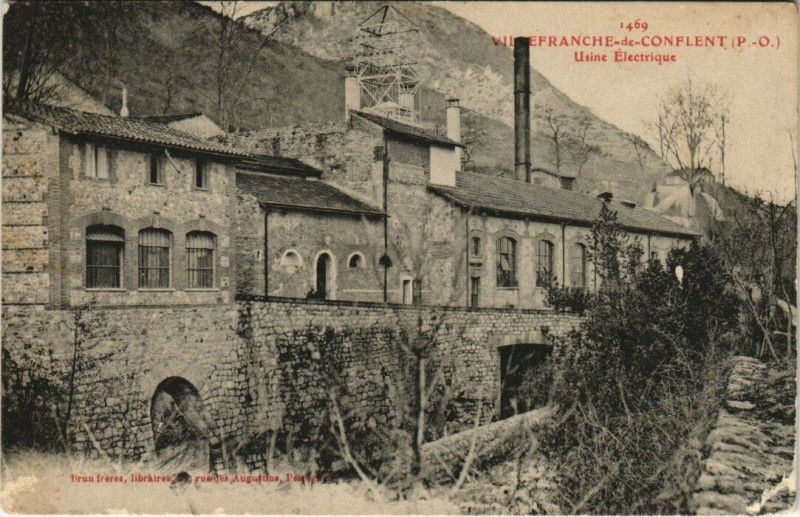 Carte postale ancienne Villefranche-de-Conflent Usine Electrique à Villefranche-de-Conflent