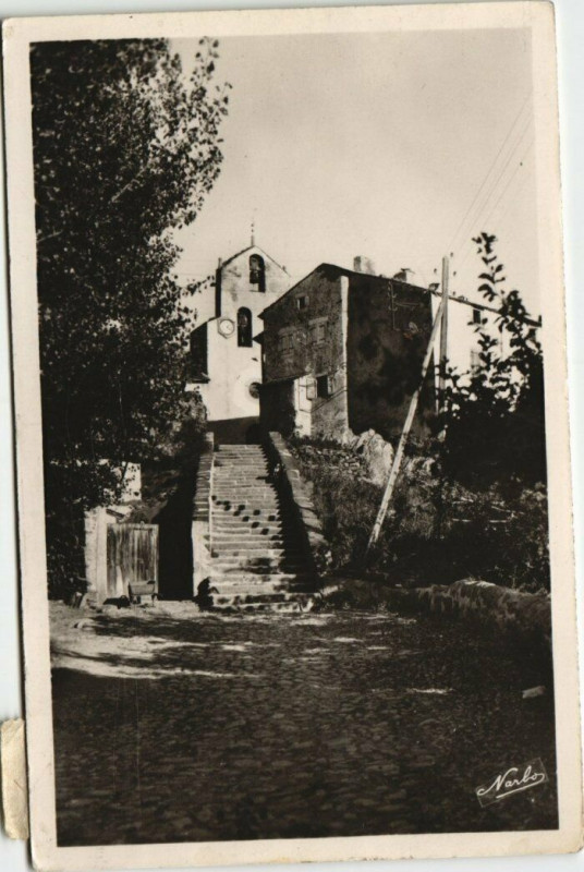 Carte postale ancienne La Tour-de-Carol Eglise et Escalier à Ur