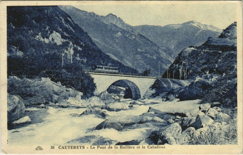 Carte postale ancienne Cauterets Pont de la Raillieres