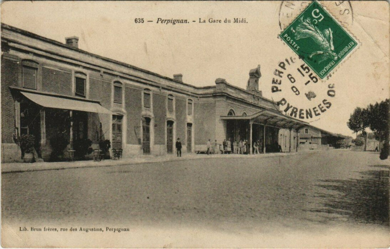 Carte postale ancienne Perpignan La Gare du Midi à Perpignan