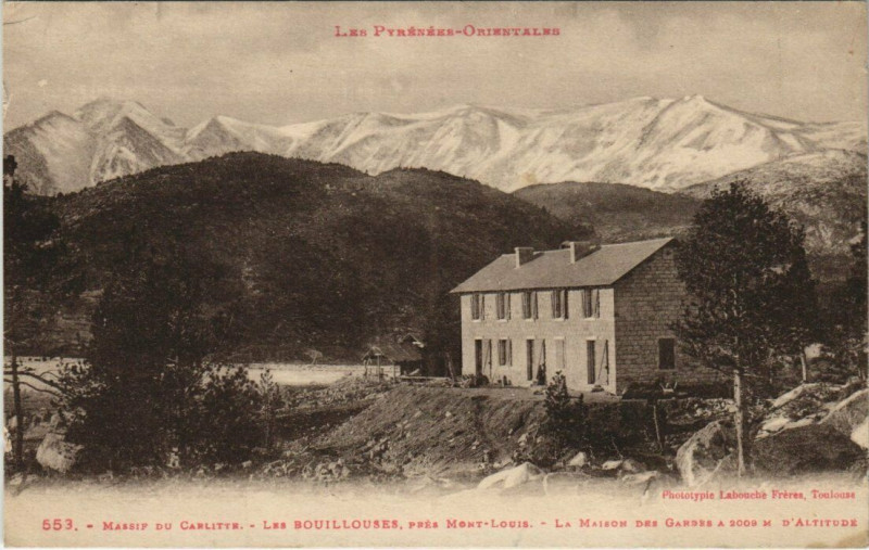 Carte postale ancienne Les Bouillouses Maison des Gardes à Llo